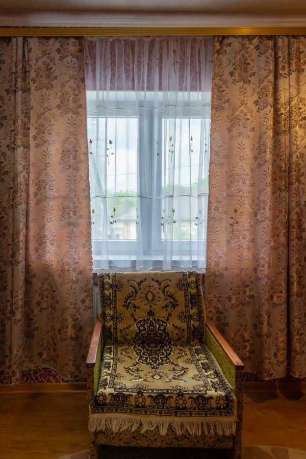 Rooms With Fortetsya View Kamianets-Podilskyi Exterior foto