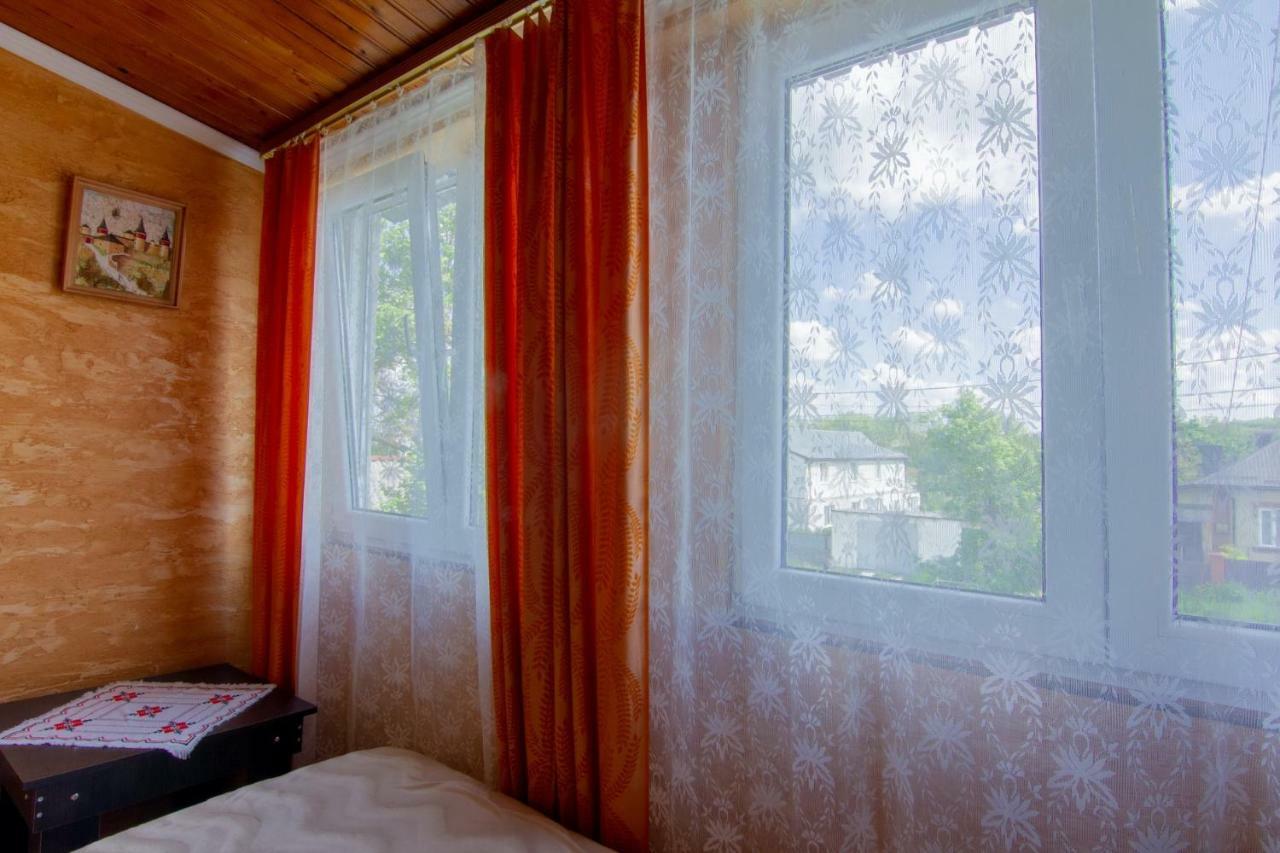 Rooms With Fortetsya View Kamianets-Podilskyi Exterior foto