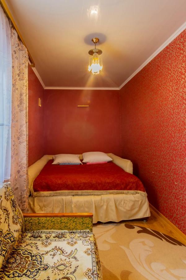 Rooms With Fortetsya View Kamianets-Podilskyi Exterior foto