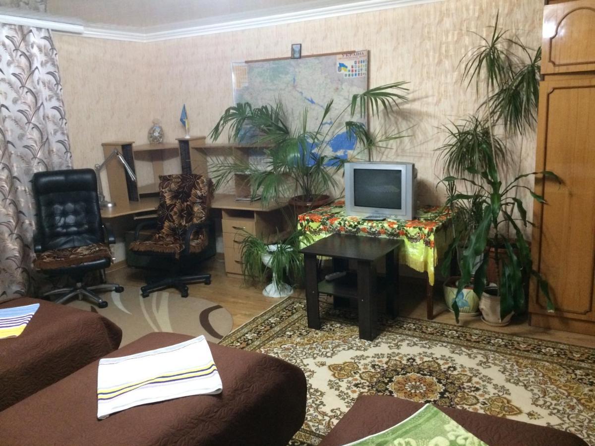 Rooms With Fortetsya View Kamianets-Podilskyi Exterior foto